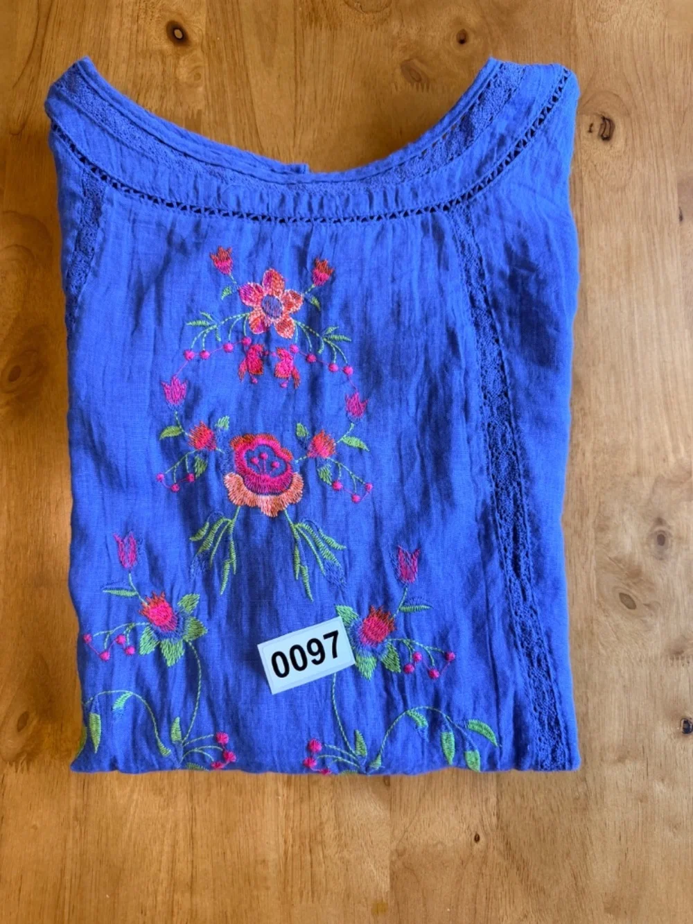 Umgee Blue Floral Embroidered Boho Blouse Lace Trim Short Sleeve Top Large - Picture 10 of 10